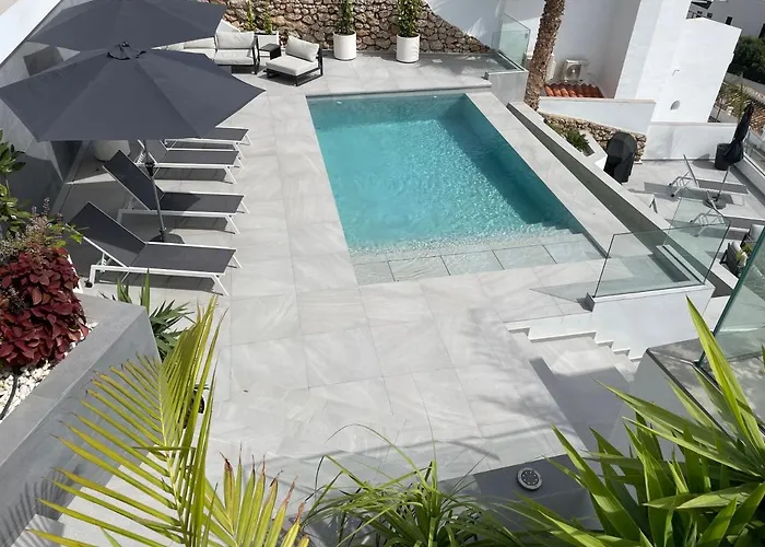Luxury With Panoramic Views And Infinity Pool Villa *